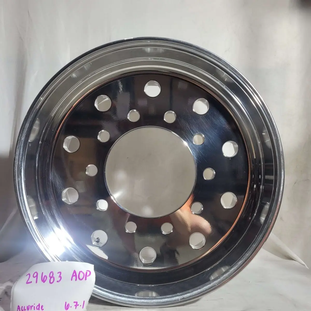 22.5X12.25 Accuride Standard Polish 2.75" Offset Super-Single Float Wheel (Returned Item) 1