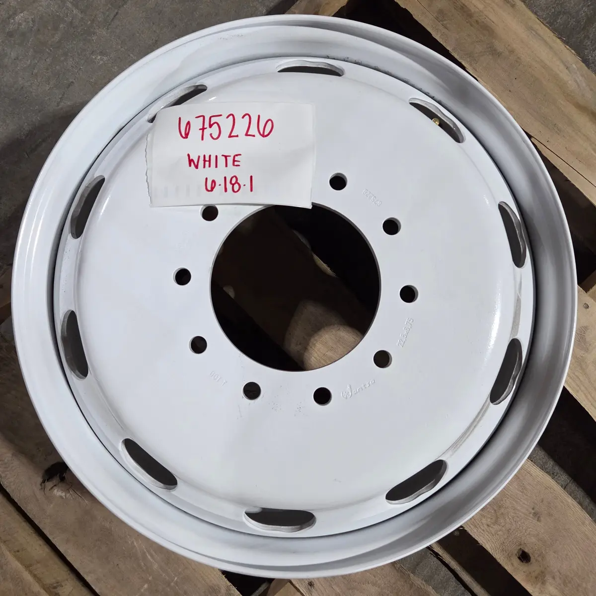 22.5X6.75 Direct Bolt-On Steel Wheel For Ram & Ford (10X225mm) (White) 1