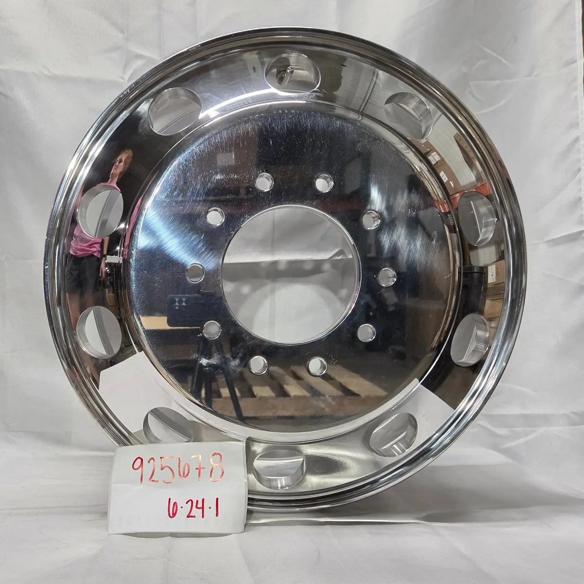 Northstar 22.5X6.75 Mirror Finish Aluminum 10X8.75" (Old Chevy 2 Ton Trucks) (Returned Item) 1