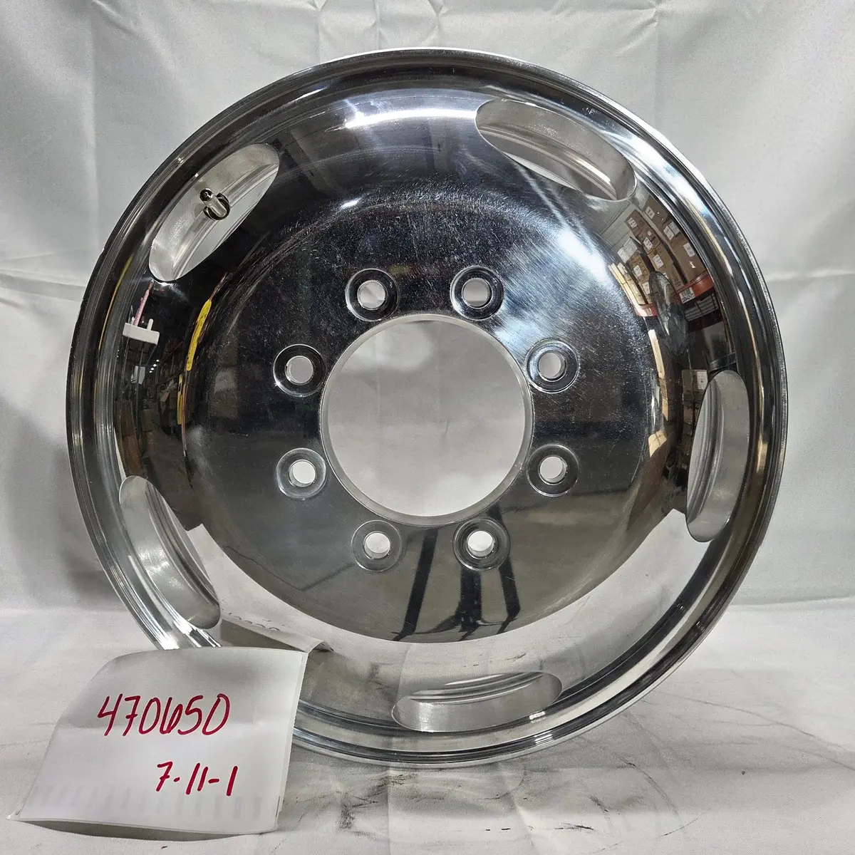 17.0X6.50 Northstar 8X6.5" Hub Pilot Mirror Polished Both Sides (Oval Hand Holes) (Ram 3500 Drw 1994-2018) (Returned Item) 1