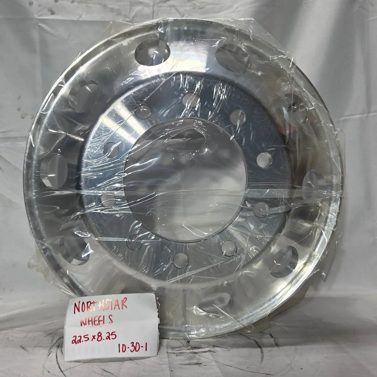 22.5X8.25  / 10X285mm Hub Pilot Mirror Polished Both Sides (Returned/ Display Item Item) 1
