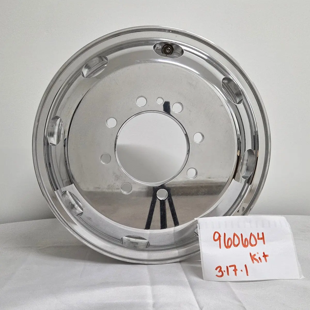 16X6 Northstar Mirror Polished 4 Wheel Kit W/ Chrome Caps And Lugs (Returned Items) 1