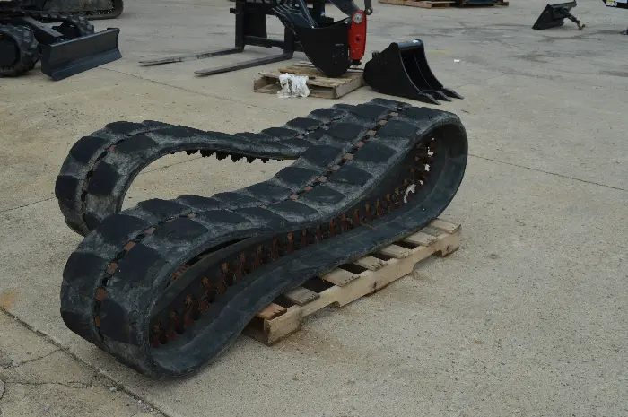 Used Compact Loader Tracks 1
