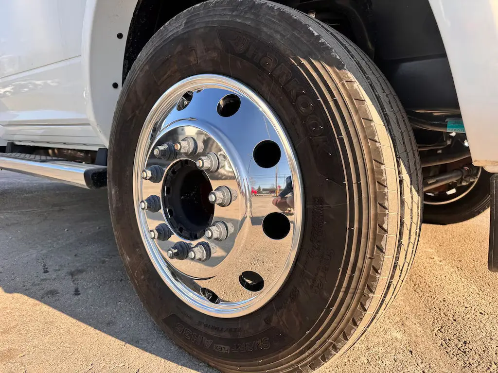 19.5X6.00 Northstar Mirror Polished Both Sides 10 Vent Hole Ram 4500/5500 (2012-Present) 4 Wheel Kit 4
