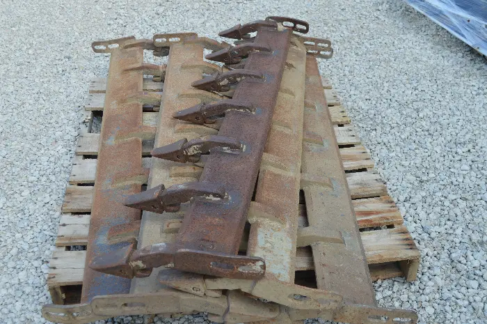 Used Tooth Bar For Skid Steer 1
