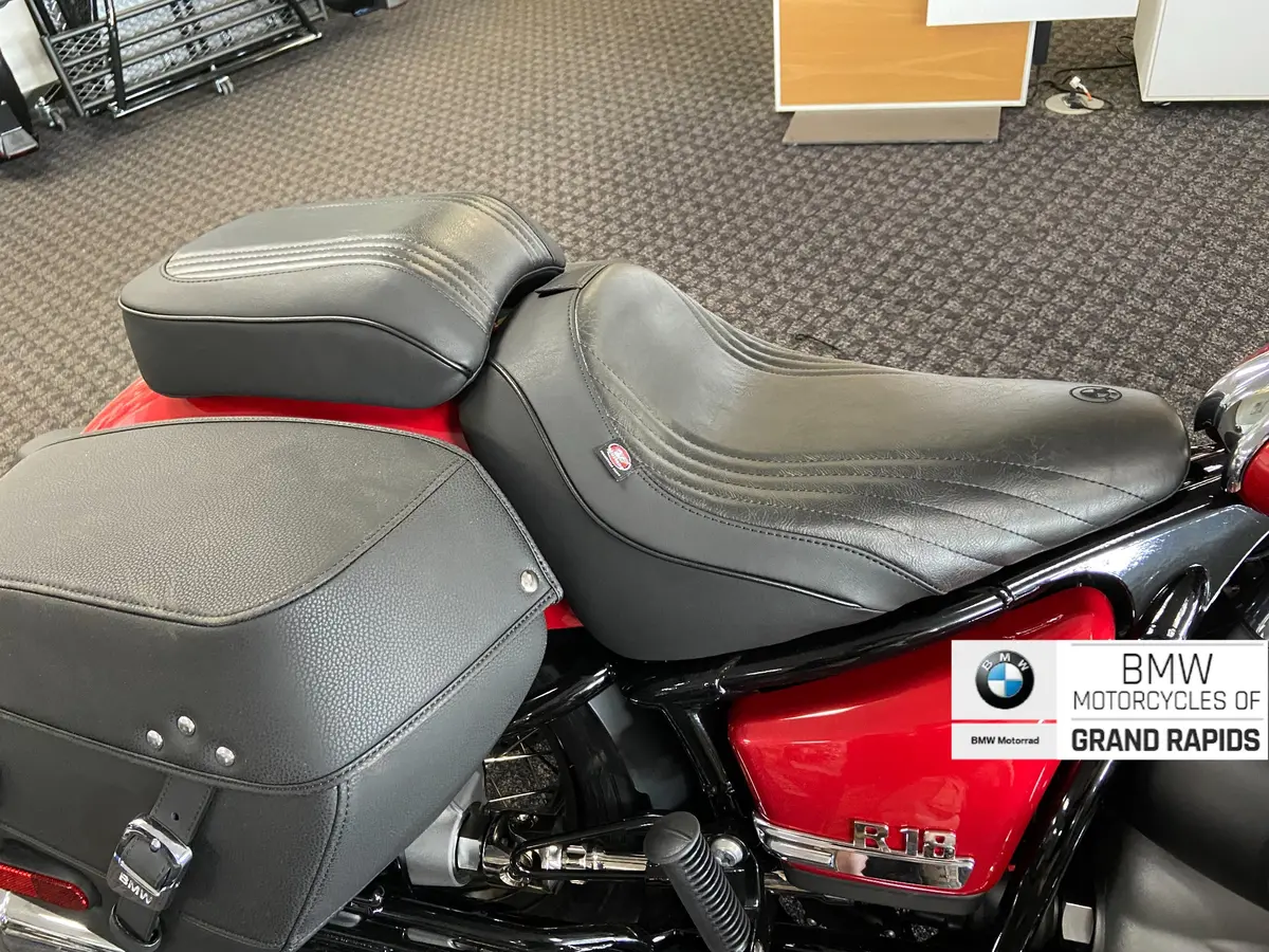 Bmw Day Rider Seat Black Fits 2021-2024 Bmw R18 And R18 Classic 1