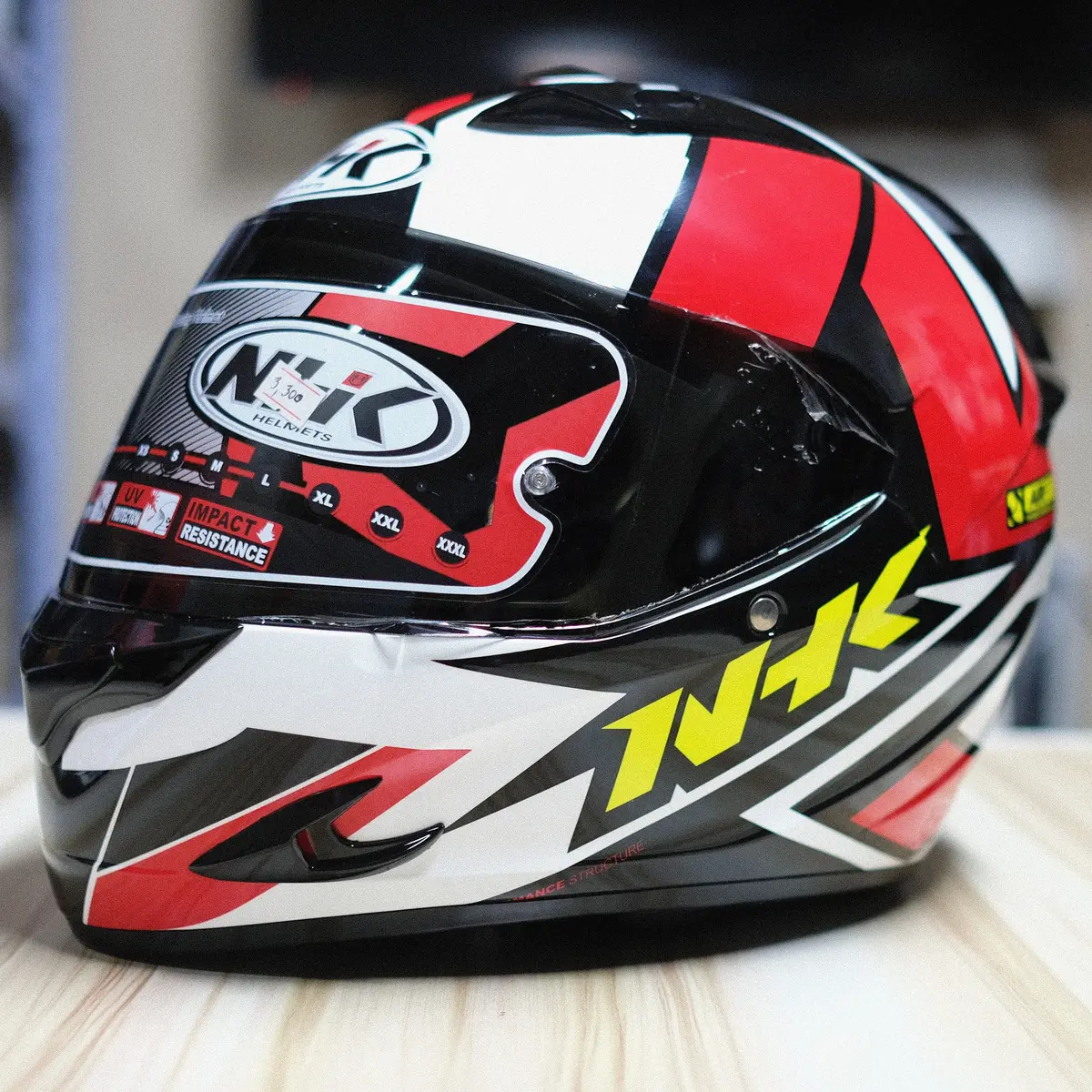 Nhk Bios Graphics White/Red 1