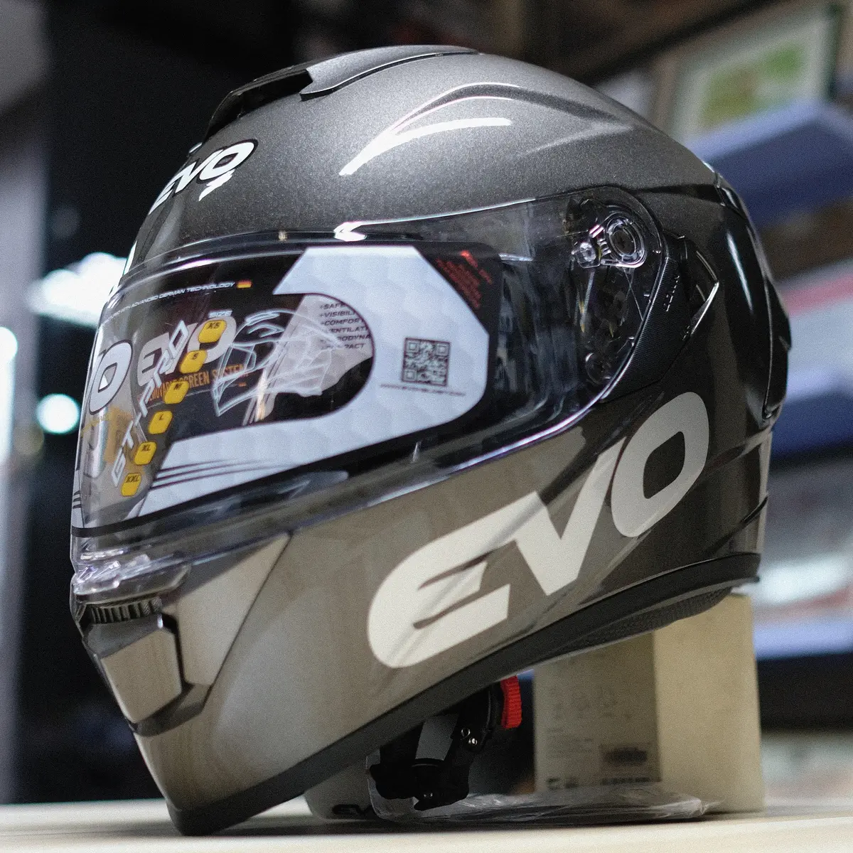 Evo Gt Pro Mono Color Glossy Titanium 1
