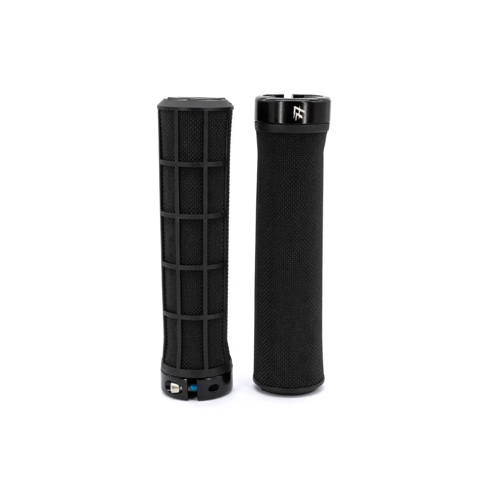77Designz Logo Grip 135X22 Tapered Black 1