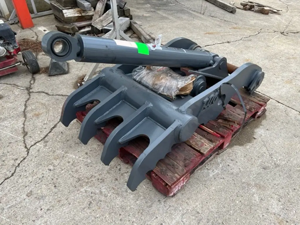 Tag Ht200 Main Pin Hydraulic Thumb (Clearance) 1