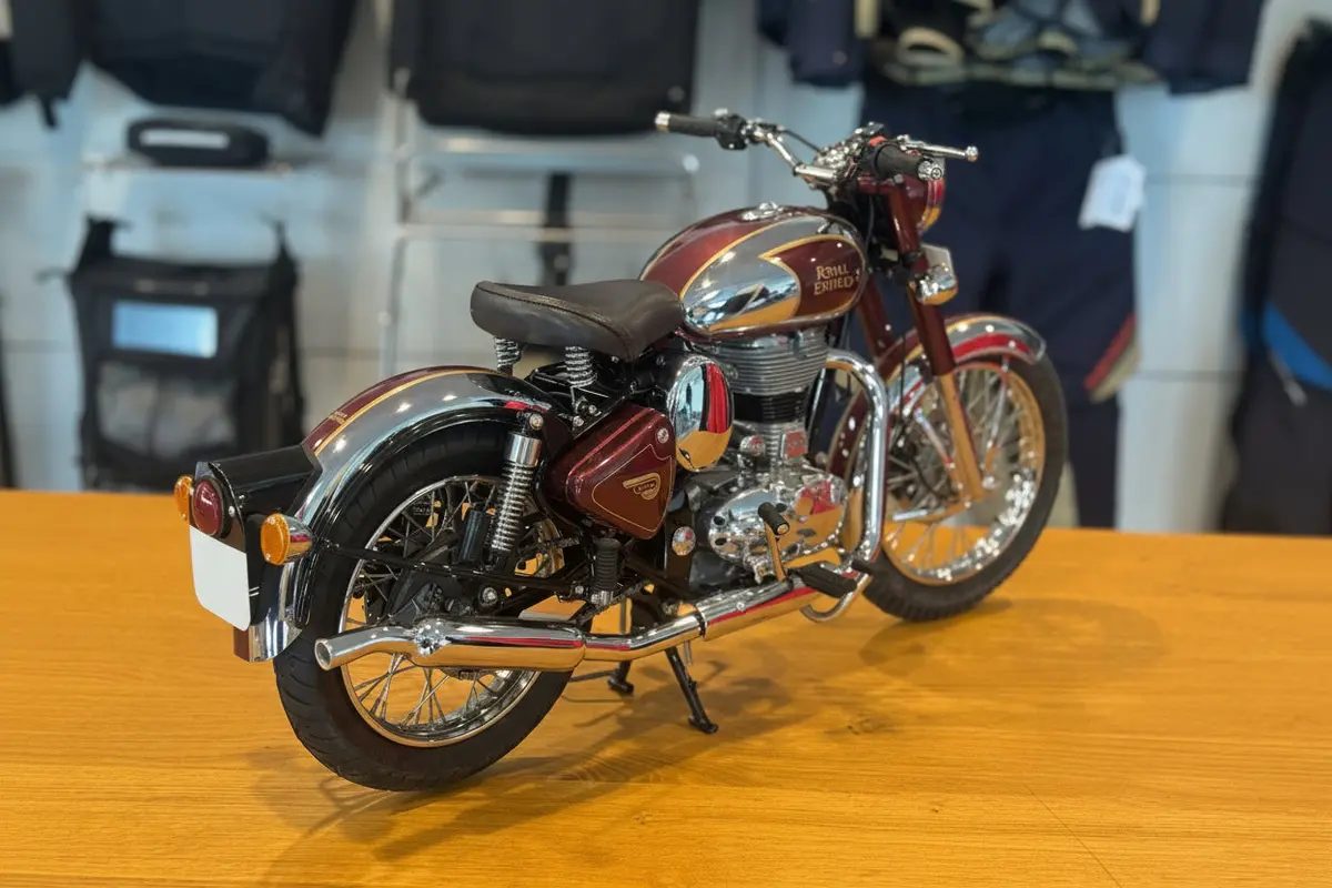 Classic 500 3:1 Scale Model 1
