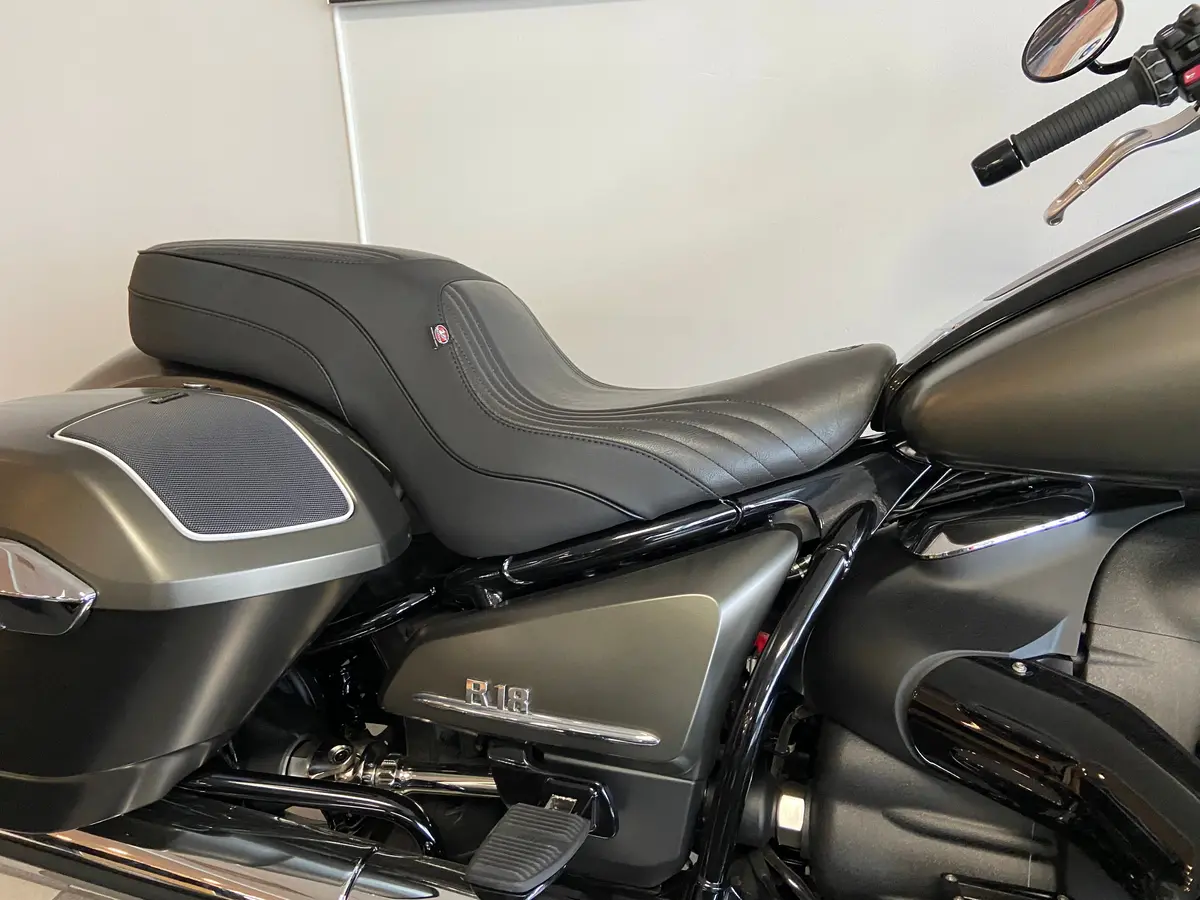 Bmw Dayrider Seat Fits 2022-2025 Bmw R18 Bagger And R18tc Closeout 1