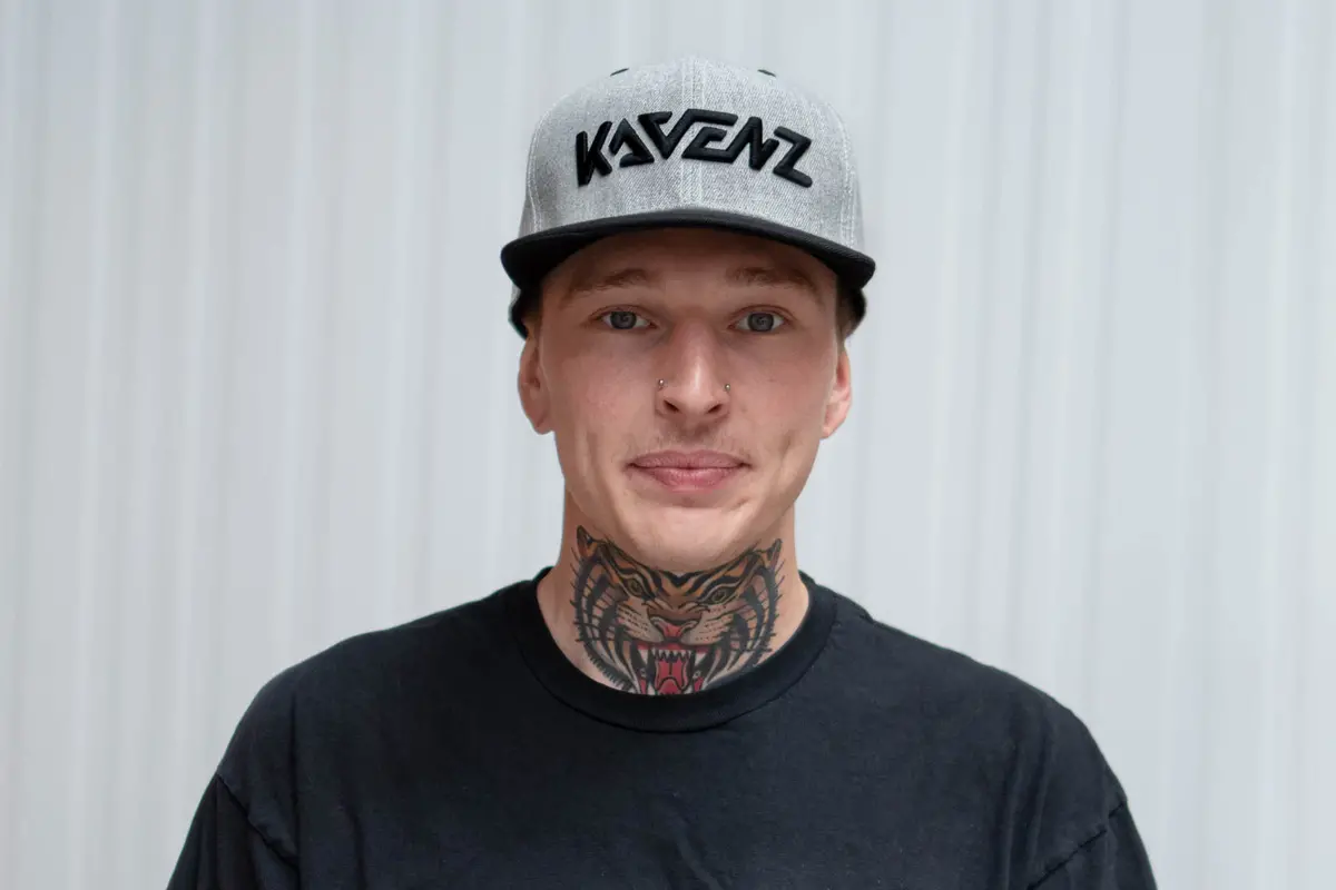Kavenz Grey/Black Snapback Cap 1