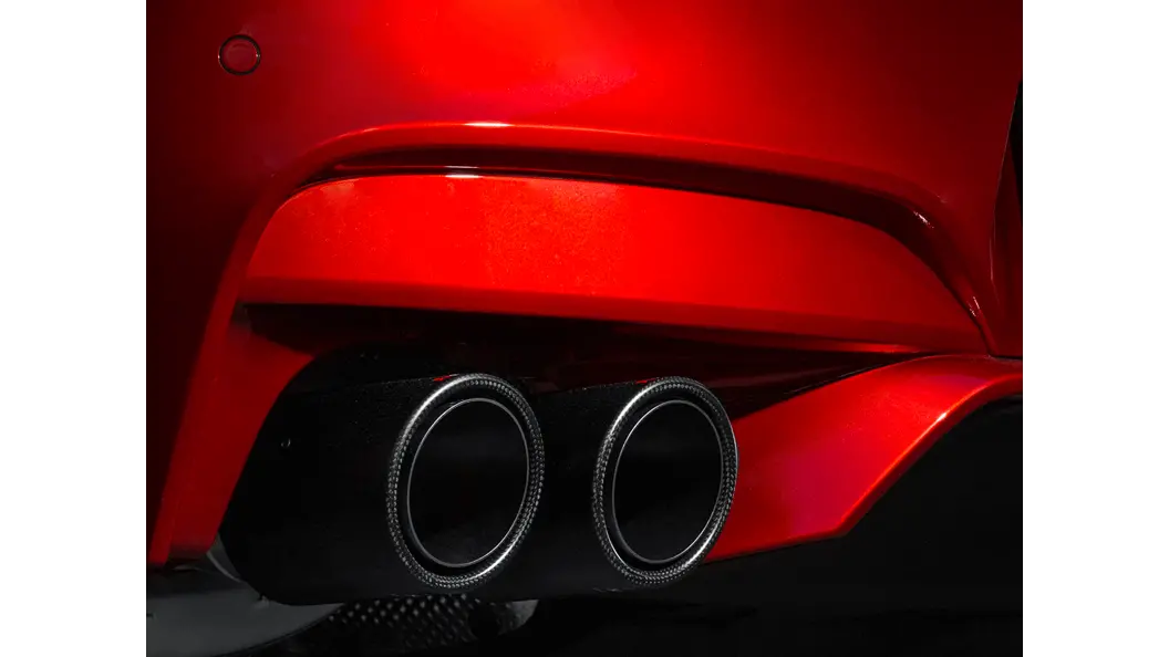 Akrapovič Tail Pipe Set (Carbon) For  Bmw M5 (F10) 2012-2018 1